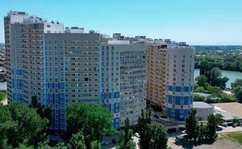 Радонеж — Два дома целиком: масштаб 17–24 этажей, плотная посадка секц