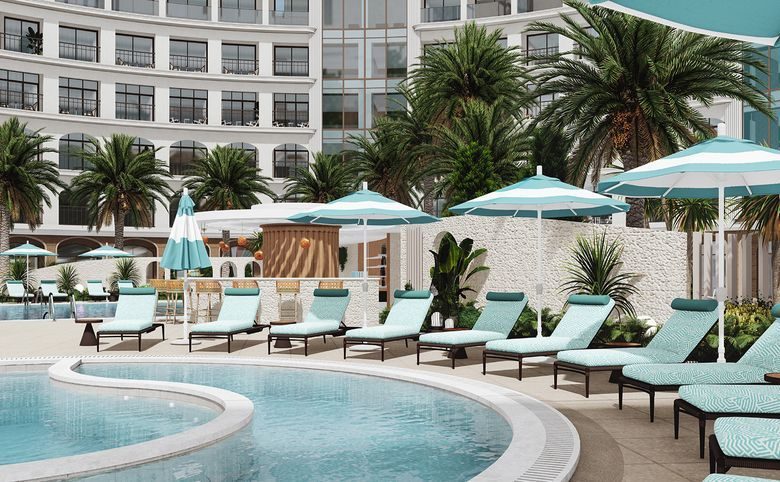 Гостиничный комплекс Royal Beach Sochi — Приватная зона лежаков и бар у бассейна — часть инфраструкту