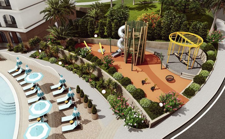 Гостиничный комплекс Royal Beach Sochi — Детская площадка с горкой и турниками в дворовой зоне — по о