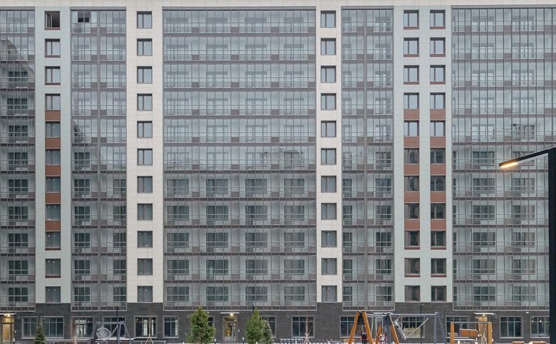 Аквилон All in 3.0 — Фасад крупным планом: керамогранитные панели разных оттенков