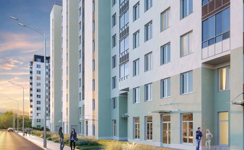 Клюква.Парк — Первый этаж отдан коммерции: аптека и магазины прямо у подъе